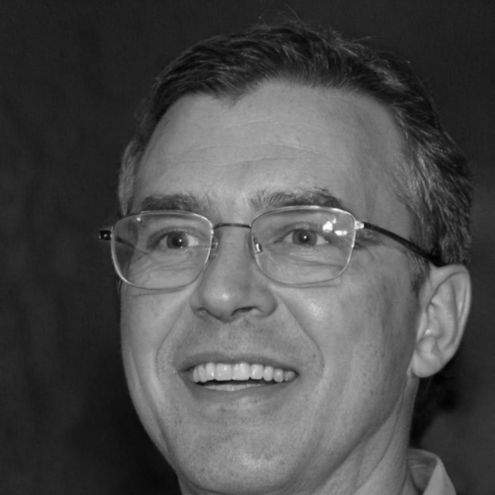 Henrik Bergström discussing hydropower implementation strategies